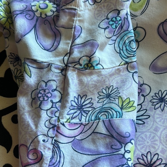 Scrub top - Picture 7 of 7